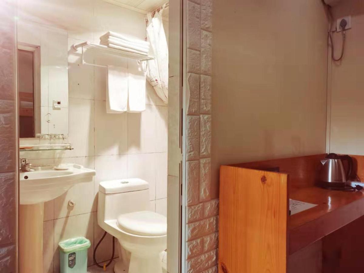 Beijing Yue Bin Ge Courtyard Hotel Экстерьер фото